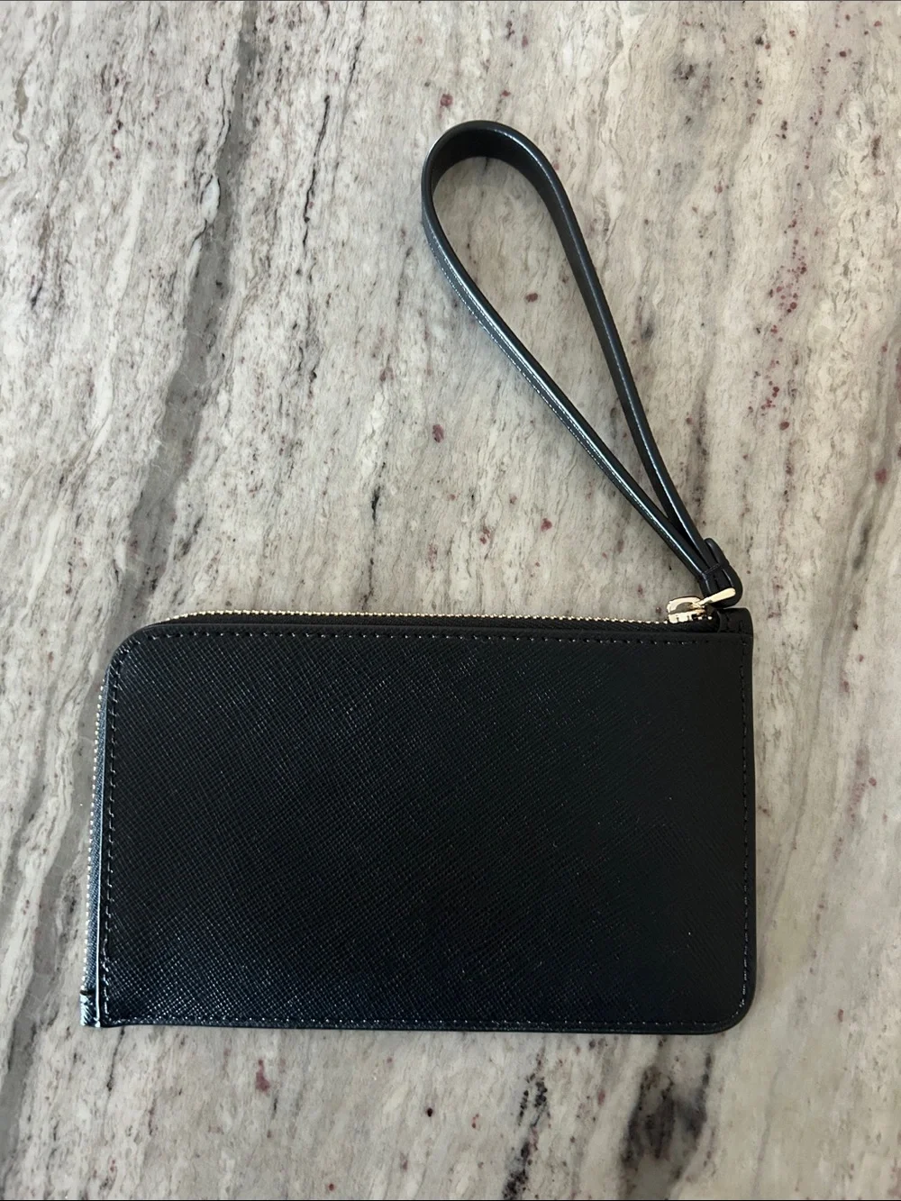 kate spade Black Saffiano Leather Zip Wristlet 6 x 4 NWOT